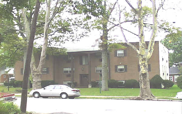730 S Main St in Phoenixville, PA - Foto de edificio