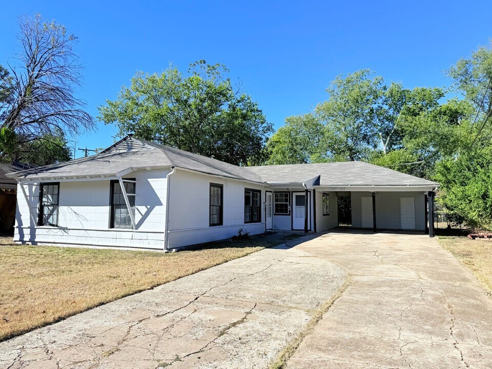 1105-1107 Jacqueline St in Killeen, TX - Building Photo