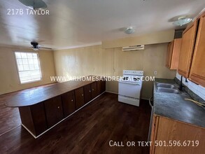 217 Taylor St in Jacksonville, AR - Building Photo - Building Photo