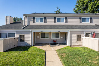 Townhomes at Gateway in Bensalem, PA - Building Photo - Building Photo