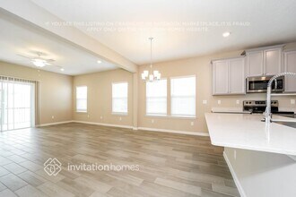 11243 Oyster Creek Rd in Jacksonville, FL - Foto de edificio - Building Photo