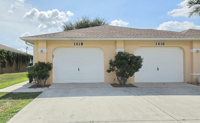 property at 1418 SE 24th Ave