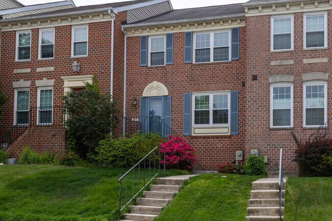 2056 Griffis Ave in Baltimore, MD - Building Photo - Building Photo