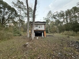 279 White Oak Cir in Trinity, TX - Building Photo