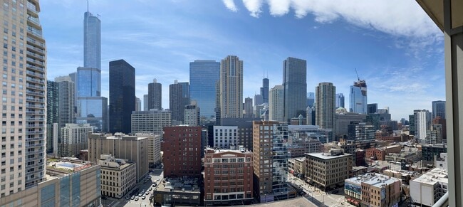 600 N Dearborn St, Unit #1806 in Chicago, IL - Building Photo - Building Photo