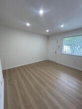 12605 SW 91st St in Miami, FL - Building Photo - Building Photo