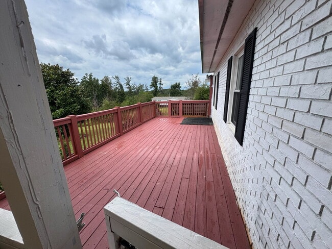 property at 830 Green Acres Rd