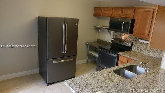 4708 SW 67th Ave in Miami, FL - Building Photo - Building Photo