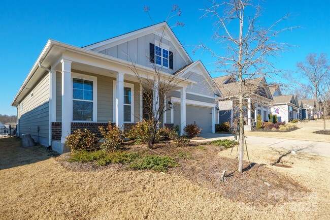 758 Latrobe Dr in Iron Station, NC - Building Photo - Building Photo