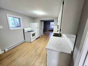 156 Ludlow St in Saint John, NB - Building Photo - Building Photo