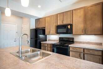 Ravines at Taylor in Reynoldsburg, OH - Foto de edificio - Interior Photo