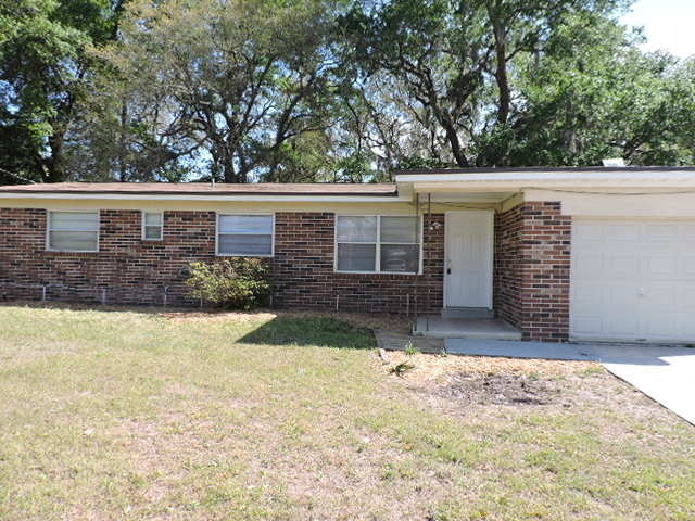 348 Aries Dr in Orange Park, FL - Building Photo