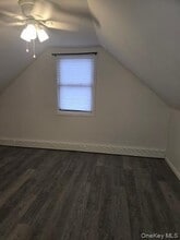 16 Russell St in Wyandanch, NY - Building Photo - Building Photo