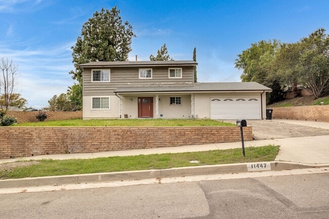 11447 Brainard Ave in Los Angeles, CA - Building Photo - Building Photo