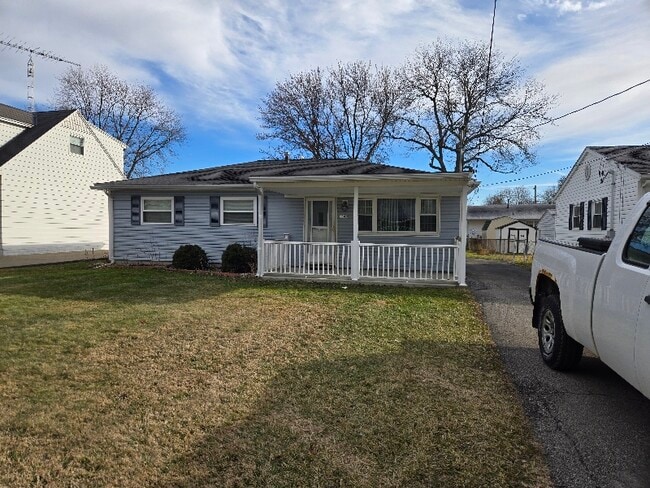 property at 1249 E Walnut St