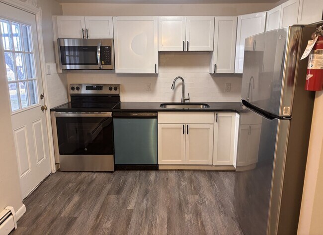 property at 1121 Main St