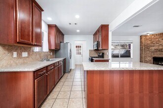 5314 Brinkman St in Houston, TX - Building Photo - Building Photo