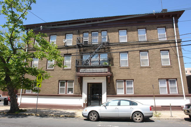 254 State St in Perth Amboy, NJ - Building Photo - Building Photo