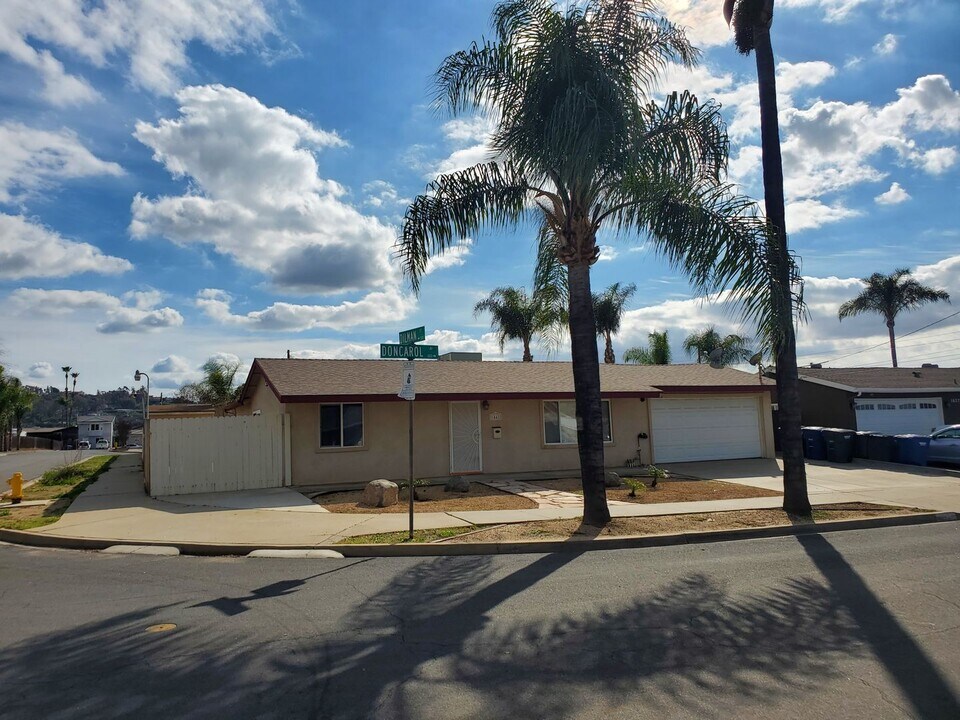 1641 Doncarol Ave in El Cajon, CA - Building Photo