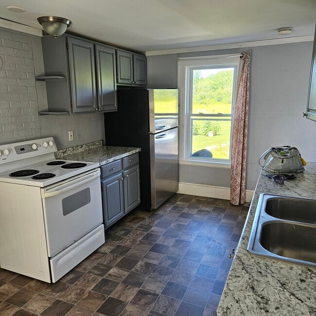 property at 1011 Main St