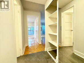 33 Isabella St in Toronto, ON - Building Photo - Building Photo