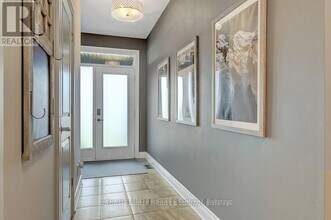 308 Rosina Way in Ottawa, ON - Building Photo - Building Photo