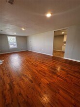 721 E Hwy 264 in Springdale, AR - Foto de edificio - Building Photo
