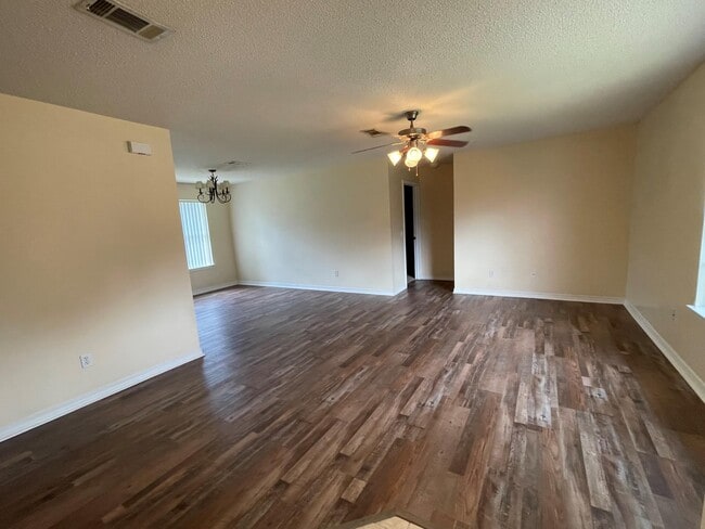 1228 Ego Dr in Crestview, FL - Building Photo - Building Photo