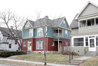 2616 Dupont Ave S in Minneapolis, MN - Building Photo - Building Photo