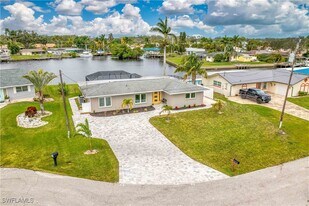 13840 Sleepy Hollow Ln in Ft. Myers, FL - Building Photo