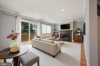 8217 Township Dr in Owings Mills, MD - Foto de edificio - Building Photo