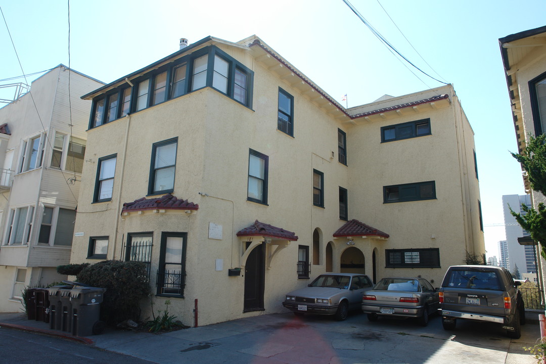 181 Vernon Ter in Oakland, CA - Building Photo