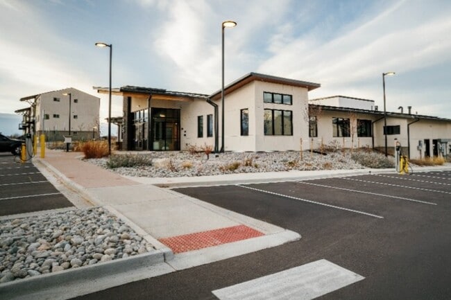 Overlook at Thornton in Thornton, CO - Building Photo - Building Photo