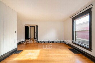 354 Richard Terrace SE in Grand Rapids, MI - Building Photo - Building Photo