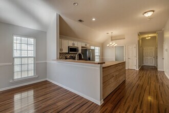 80 Peregrine Cir in Richmond Hill, GA - Building Photo - Building Photo