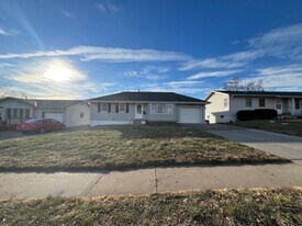 5021 Gertrude St in Omaha, NE - Building Photo