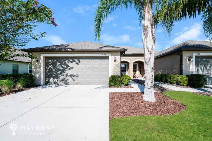 13238 Crest Lake Dr in Hudson, FL - Building Photo