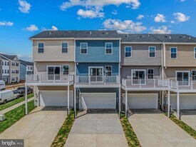 1230 Cedar Vly Rd in Ranson, WV - Building Photo