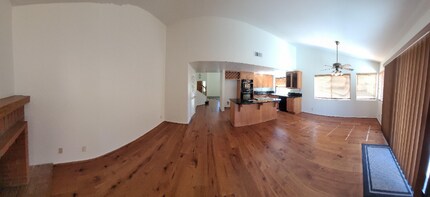 11322 Redbud Ct in San Diego, CA - Building Photo - Building Photo