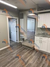 8135 Macomb St in Grosse Ile, MI - Building Photo - Building Photo