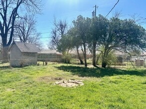 715 W Wood St in Shawnee, OK - Building Photo - Building Photo