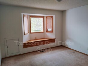 615 Forest Ln NW in Edmonton, AB - Building Photo - Building Photo