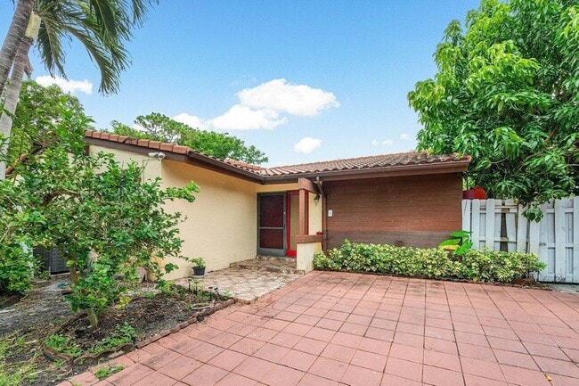 property at 2780 Norfolk Pine Ct