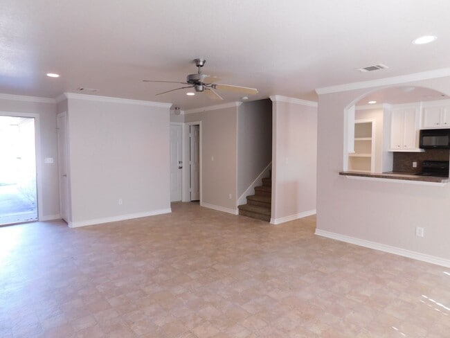 118 Bolero Way in Huntsville, TX - Building Photo - Building Photo