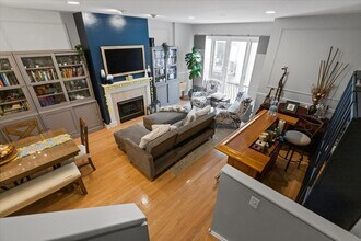 849 W Ohio St in Chicago, IL - Building Photo - Building Photo