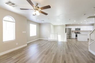 4761 Saville Garden Ct in Las Vegas, NV - Building Photo - Building Photo