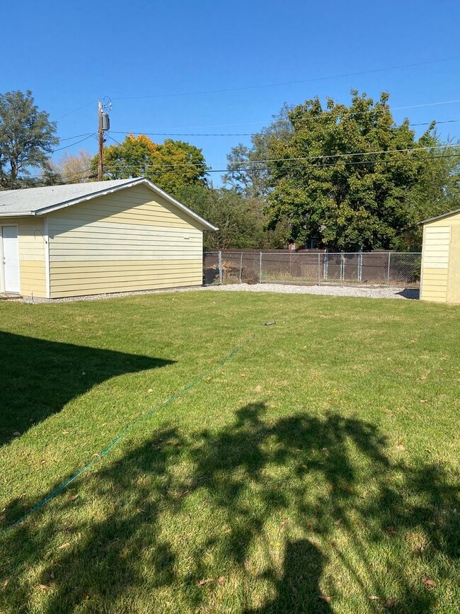 2216 S 8th St W in Missoula, MT - Building Photo - Building Photo