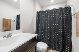 5824 Brocade Dr in Austin, TX - Building Photo - Building Photo
