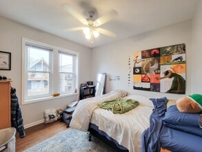 3711 N Sheffield Ave, Unit 204 in Chicago, IL - Building Photo - Building Photo