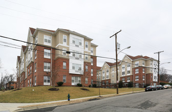 Triangle View in Washington, DC - Building Photo - Building Photo